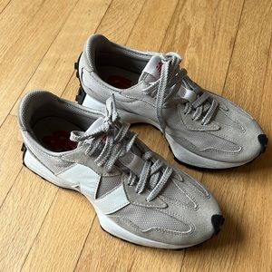 New Balance 327, grey/white